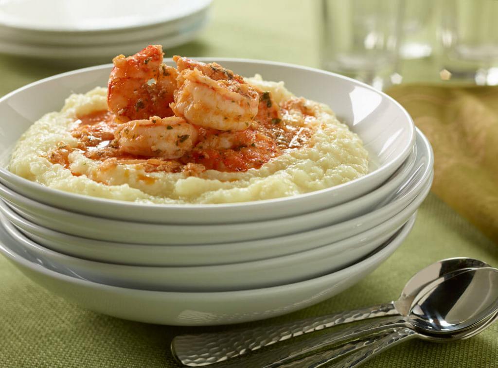 Grits with Lemon Garlic Shrimp Louisiana Hot Sauce